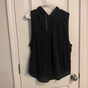 Workout muscle shirt with hood